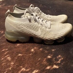 women’s nike vapor max